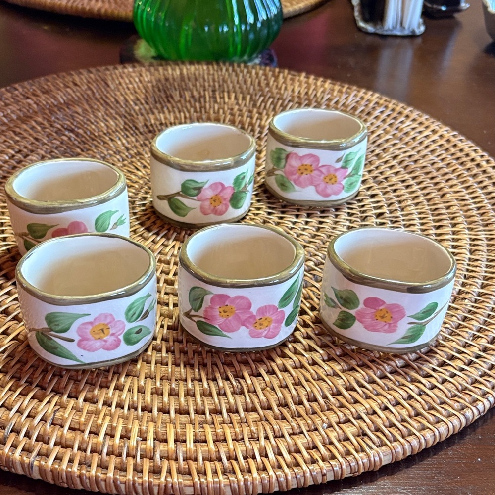 Desert Rose napkin rings!